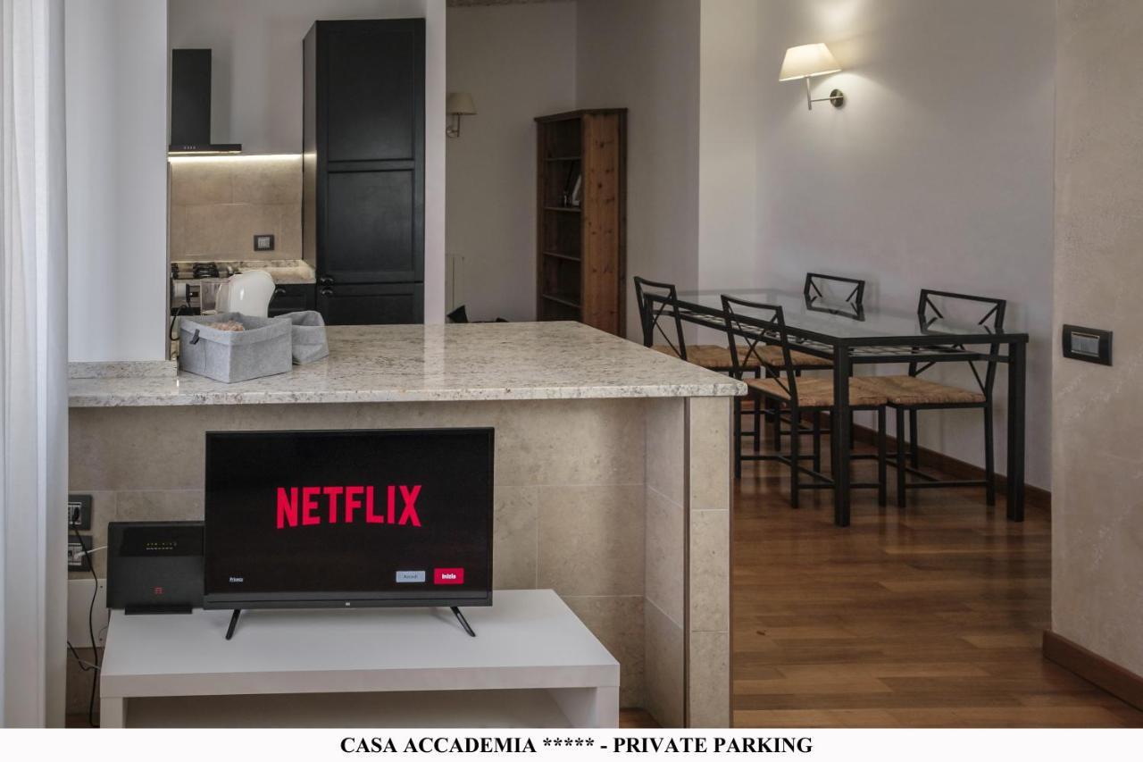 Elegante Casa Accademia ***** - Private Parking Apartment Livorno Exterior photo